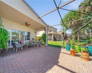1638 Triangle Palm Terrace - Photo Thumbnail 17