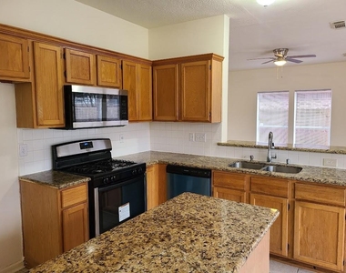 21718 Bay Palms Drive - Photo Thumbnail 10