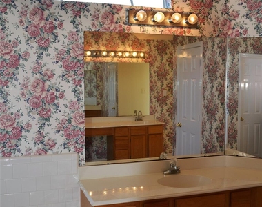 21718 Bay Palms Drive - Photo Thumbnail 14