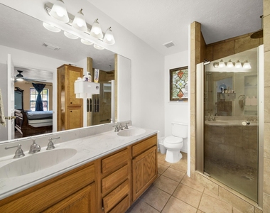 303 Shawnee Drive - Photo Thumbnail 6