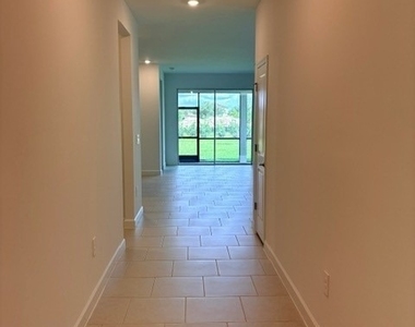 4758 Espiritu Way - Photo Thumbnail 2