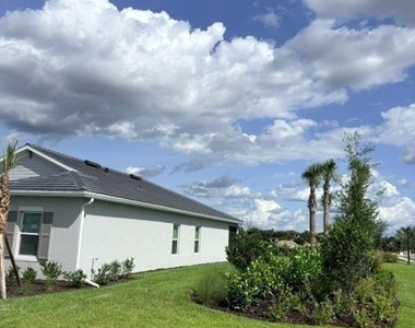 4758 Espiritu Way - Photo Thumbnail 1