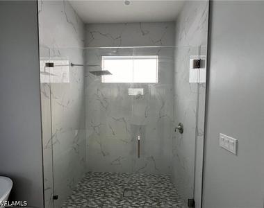 3335 16th Avenue Se - Photo Thumbnail 20