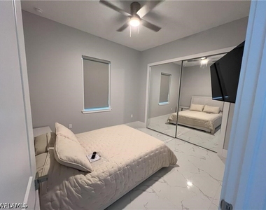 3335 16th Avenue Se - Photo Thumbnail 13