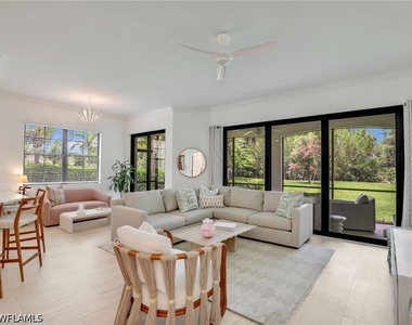 16356 Viansa Way - Photo Thumbnail 11