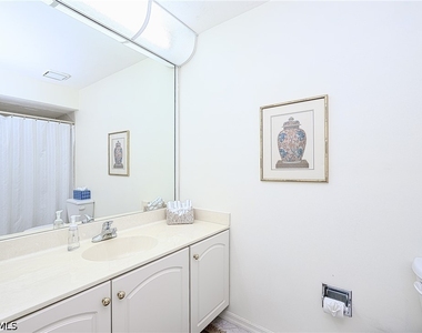 613 Beachwalk Circle - Photo Thumbnail 20