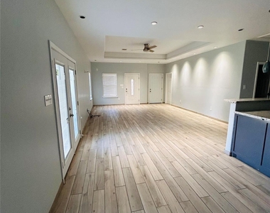 1735 Briarbrook - Photo Thumbnail 5