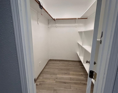 1735 Briarbrook - Photo Thumbnail 10