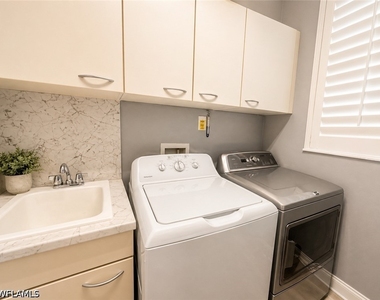 817 Regency Reserve Circle - Photo Thumbnail 18