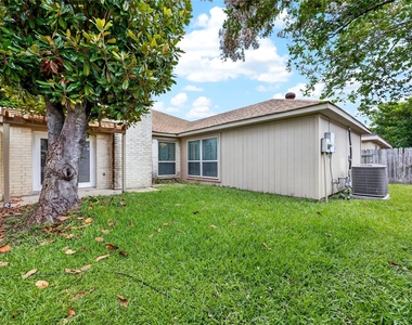 11103 Bellerive Drive - Photo Thumbnail 31