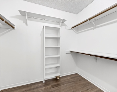 11103 Bellerive Drive - Photo Thumbnail 22
