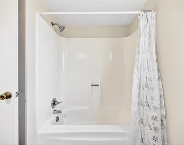 11103 Bellerive Drive - Photo Thumbnail 21