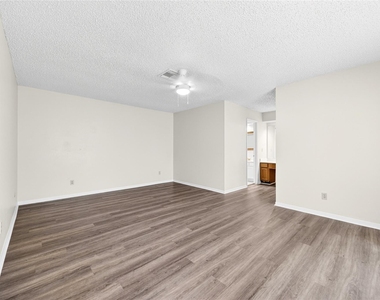 11103 Bellerive Drive - Photo Thumbnail 17