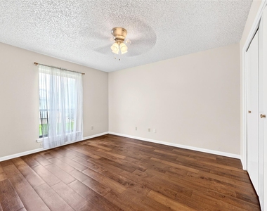 11103 Bellerive Drive - Photo Thumbnail 23