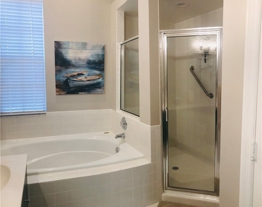 25240 Pelican Creek Circle - Photo Thumbnail 18