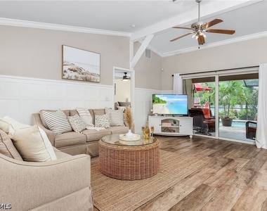 2326 Sw 27th Street - Photo Thumbnail 4