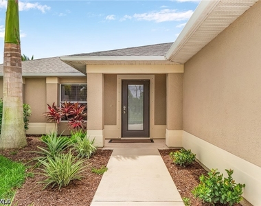 2326 Sw 27th Street - Photo Thumbnail 2