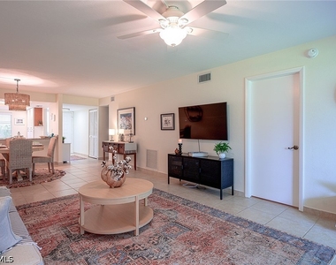 135 Cypress Way E - Photo Thumbnail 20