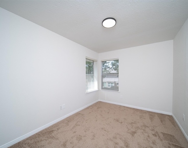 3338 Oak Branch Lane - Photo Thumbnail 18