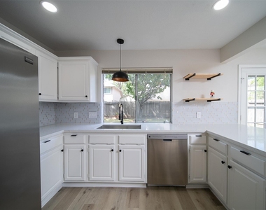 3338 Oak Branch Lane - Photo Thumbnail 7