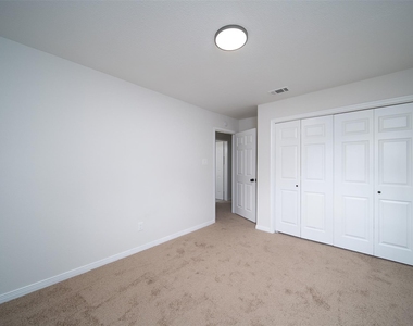 3338 Oak Branch Lane - Photo Thumbnail 13