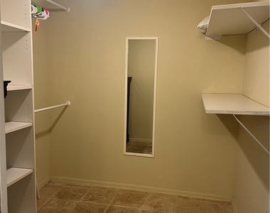 3001 Sandpiper Bay Circle - Photo Thumbnail 20