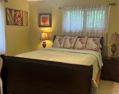 3001 Sandpiper Bay Circle - Photo Thumbnail 14