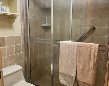 3001 Sandpiper Bay Circle - Photo Thumbnail 19