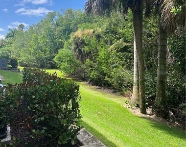 3001 Sandpiper Bay Circle - Photo Thumbnail 23