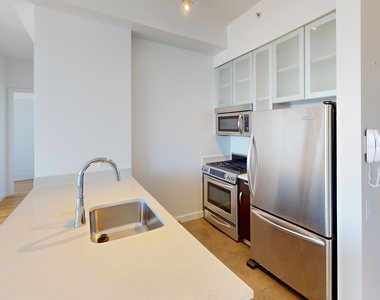 808 Columbus Ave - Photo Thumbnail 1