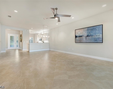 28496 Burano Drive - Photo Thumbnail 8