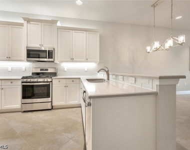 28496 Burano Drive - Photo Thumbnail 9