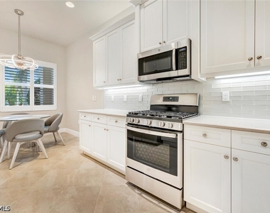 28496 Burano Drive - Photo Thumbnail 10
