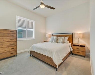 28496 Burano Drive - Photo Thumbnail 19