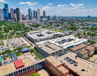 1616 W Dallas Street - Photo Thumbnail 21