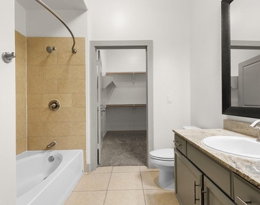 1616 W Dallas Street - Photo Thumbnail 7