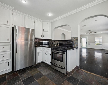 2912 Cetti Street - Photo Thumbnail 8