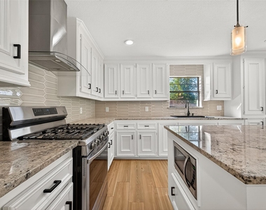 11507 Oak Valley Drive - Photo Thumbnail 24