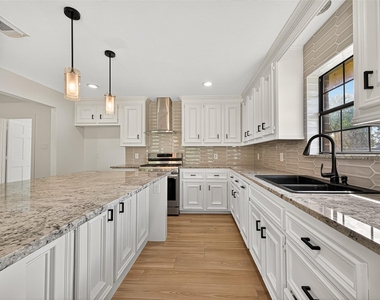 11507 Oak Valley Drive - Photo Thumbnail 18