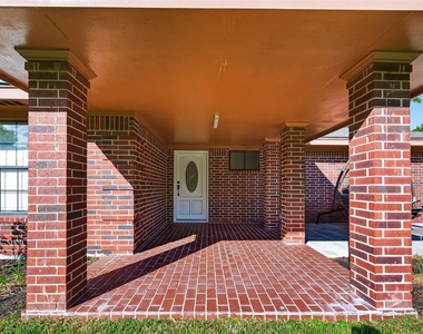 11507 Oak Valley Drive - Photo Thumbnail 4