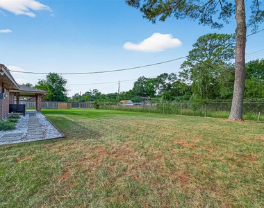 11507 Oak Valley Drive - Photo Thumbnail 49