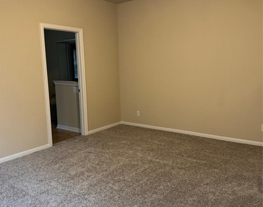 8127 Almera Falls - Photo Thumbnail 10