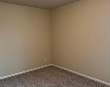 8127 Almera Falls - Photo Thumbnail 20