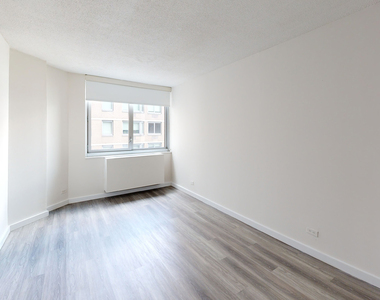 401 E 34th St - Photo Thumbnail 3