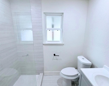 5831 Chinaberry Drive - Photo Thumbnail 5
