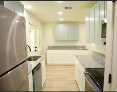 5831 Chinaberry Drive - Photo Thumbnail 4