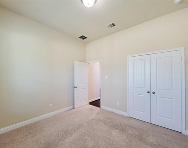 4102 Astoria Manor Lane - Photo Thumbnail 28