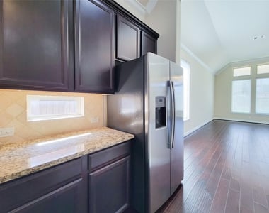 4102 Astoria Manor Lane - Photo Thumbnail 12