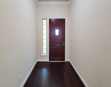 4102 Astoria Manor Lane - Photo Thumbnail 4