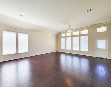 4102 Astoria Manor Lane - Photo Thumbnail 14